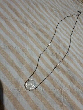 Silver Necklace with White Rose Pendant - Mother of Pearl